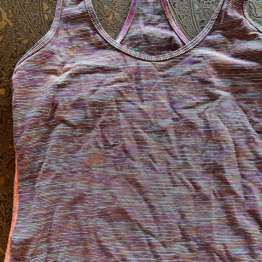 Lululemon Razorback Tank - Picture 3 of 4